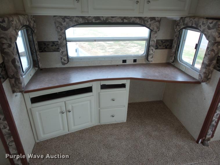 image for item DD1525 2006 Keystone Outback camper