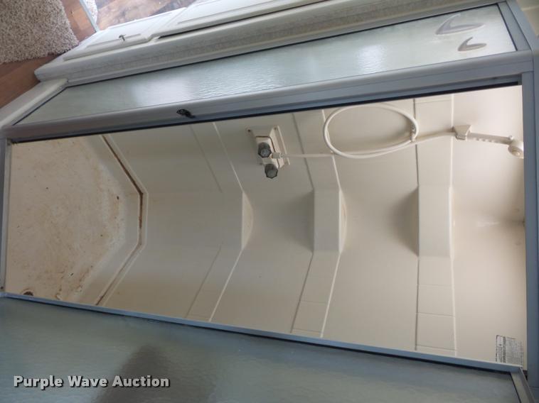 image for item DD1525 2006 Keystone Outback camper