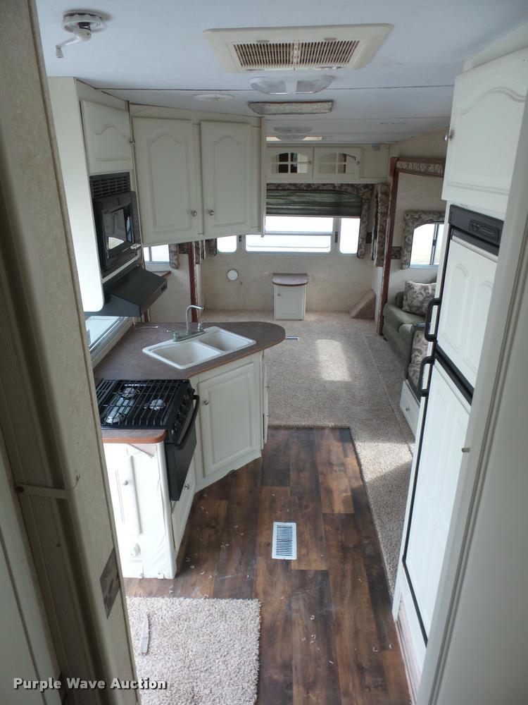 image for item DD1525 2006 Keystone Outback camper