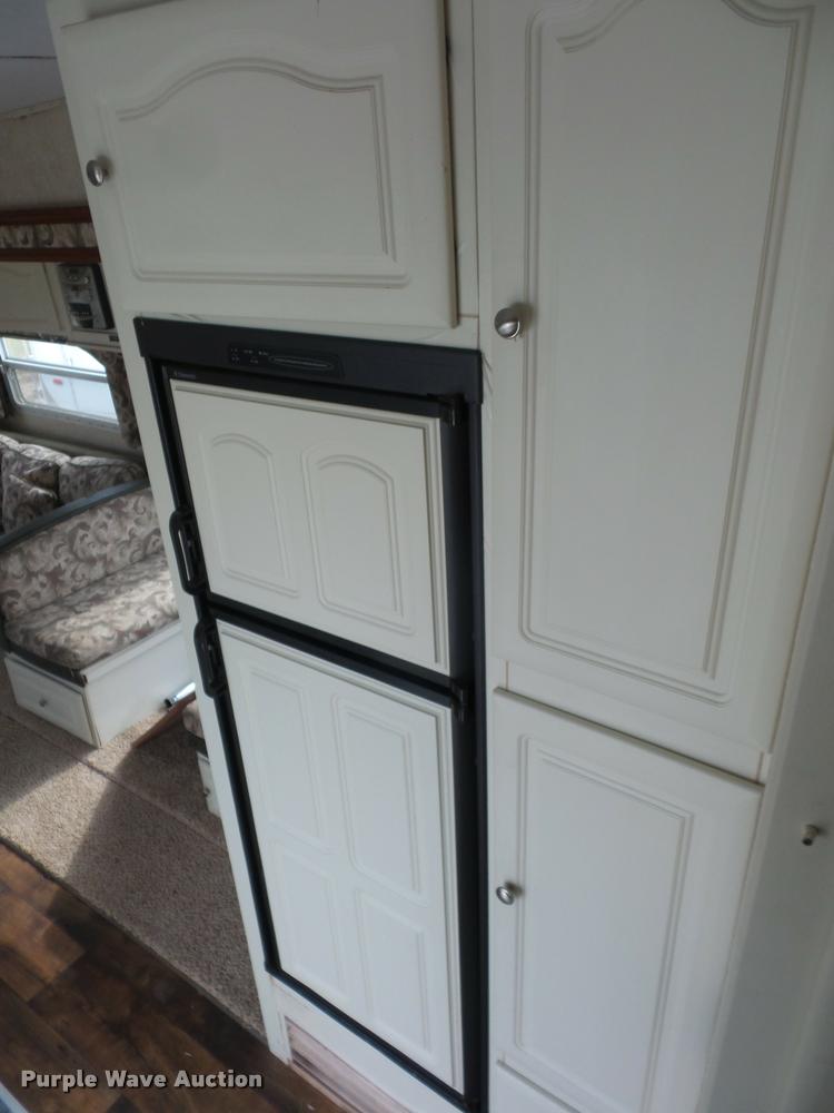 image for item DD1525 2006 Keystone Outback camper