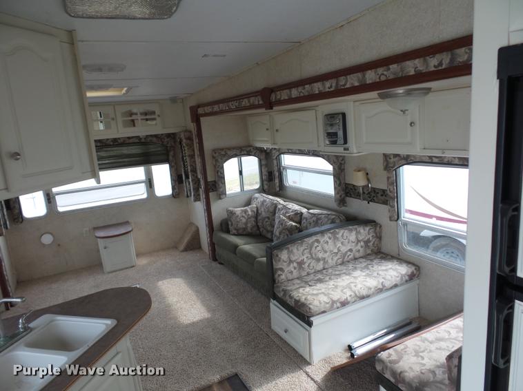 image for item DD1525 2006 Keystone Outback camper