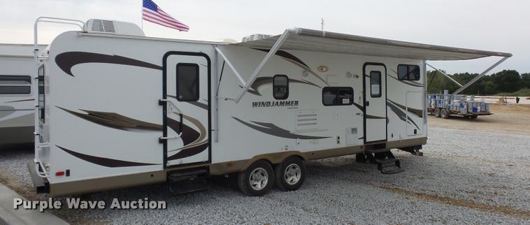 image for item DD1526 2013 Rockwood Windjammer camper