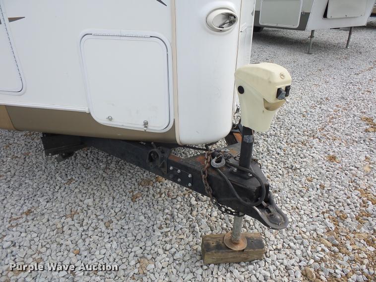 image for item DD1526 2013 Rockwood Windjammer camper