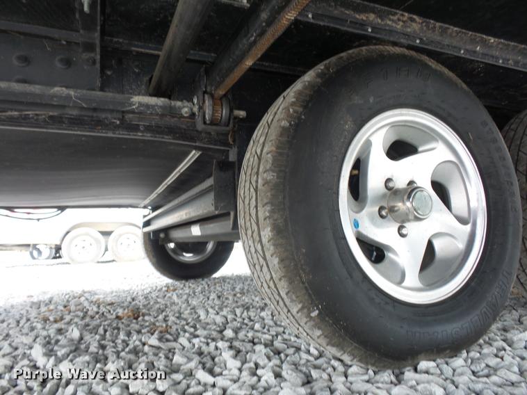 image for item DD1526 2013 Rockwood Windjammer camper