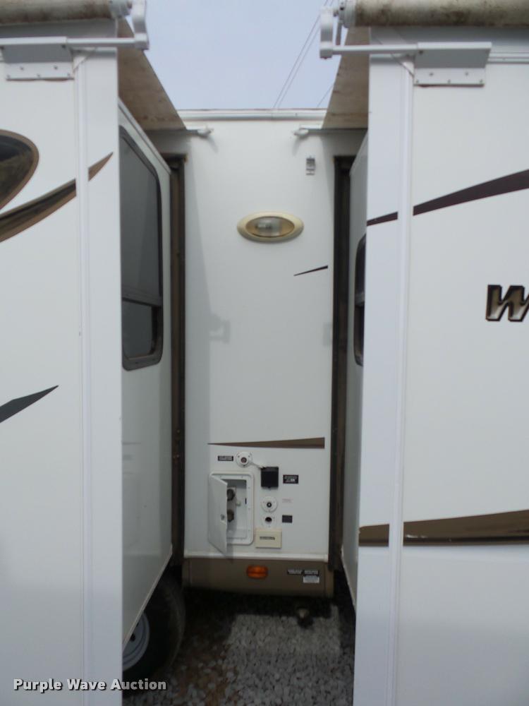 image for item DD1526 2013 Rockwood Windjammer camper