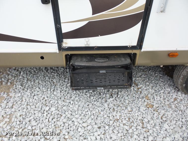 image for item DD1526 2013 Rockwood Windjammer camper