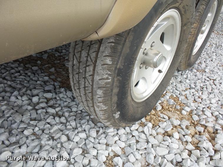 image for item DD1526 2013 Rockwood Windjammer camper