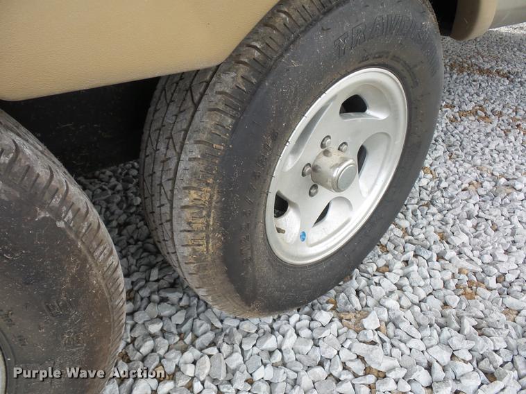 image for item DD1526 2013 Rockwood Windjammer camper