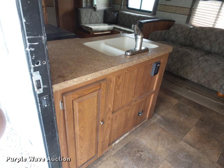 image for item DD1526 2013 Rockwood Windjammer camper