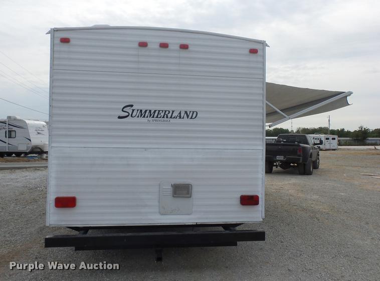 image for item DD1527 2011 Keystone Summerland camper