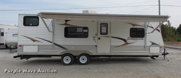 image for item DD1527 2011 Keystone Summerland camper