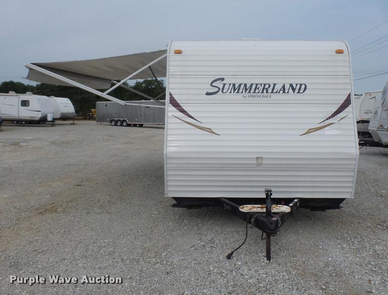 image for item DD1527 2011 Keystone Summerland camper