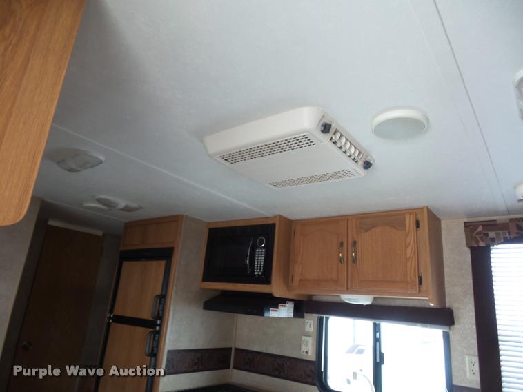 image for item DD1527 2011 Keystone Summerland camper