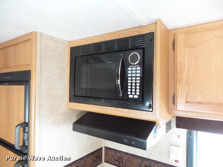 image for item DD1527 2011 Keystone Summerland camper