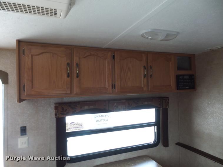 image for item DD1527 2011 Keystone Summerland camper