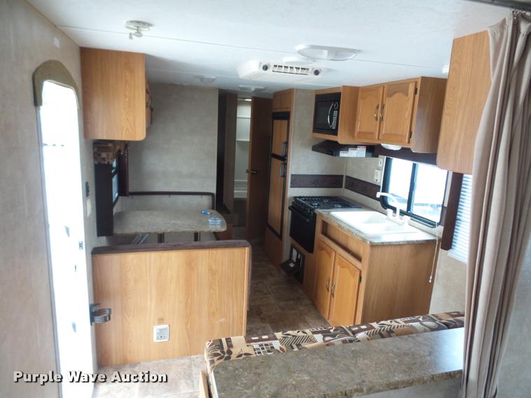 image for item DD1527 2011 Keystone Summerland camper