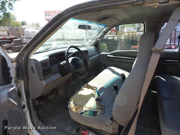 image for item DD1584 2001 Ford F250 Super Duty SuperCab pickup truck