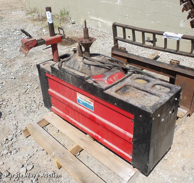 image for item DD1587 Atlas ETC-17 tire machine