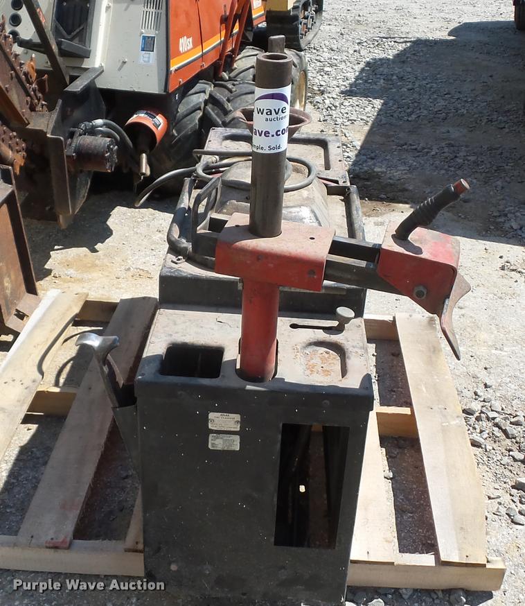 image for item DD1587 Atlas ETC-17 tire machine