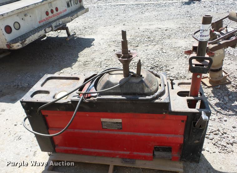 image for item DD1587 Atlas ETC-17 tire machine