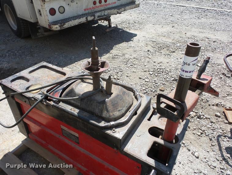 image for item DD1587 Atlas ETC-17 tire machine