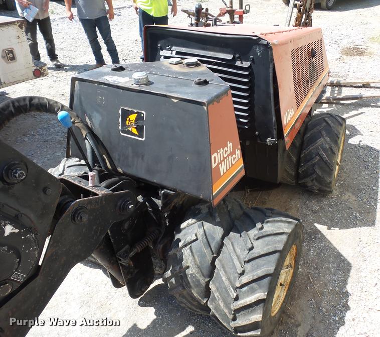 image for item DD1588 Ditch Witch 410SX cable plow