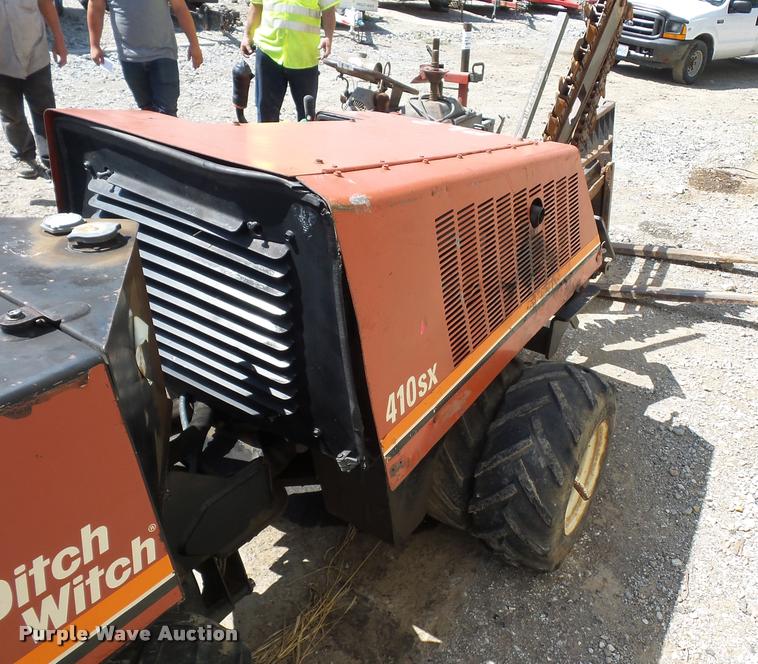 image for item DD1588 Ditch Witch 410SX cable plow