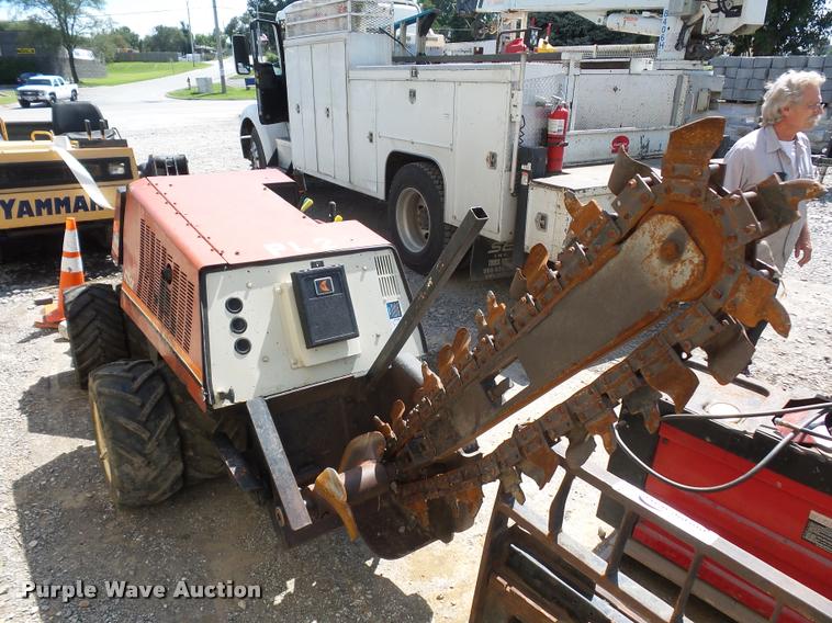 image for item DD1588 Ditch Witch 410SX cable plow