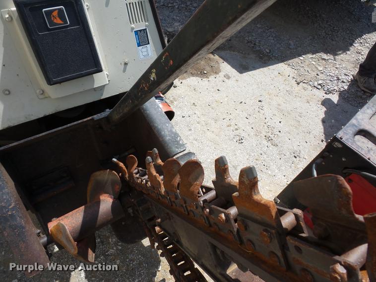 image for item DD1588 Ditch Witch 410SX cable plow