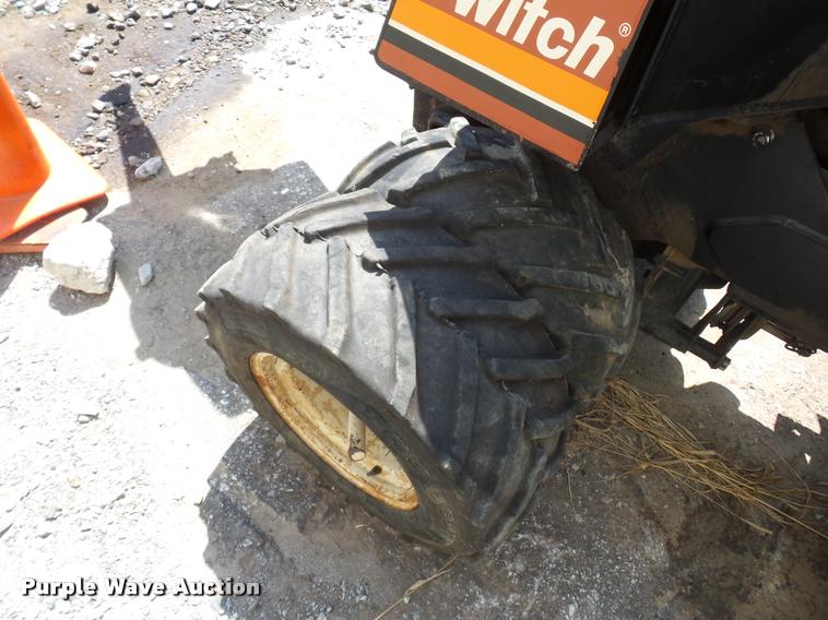 image for item DD1588 Ditch Witch 410SX cable plow