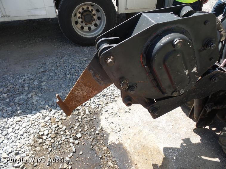 image for item DD1588 Ditch Witch 410SX cable plow