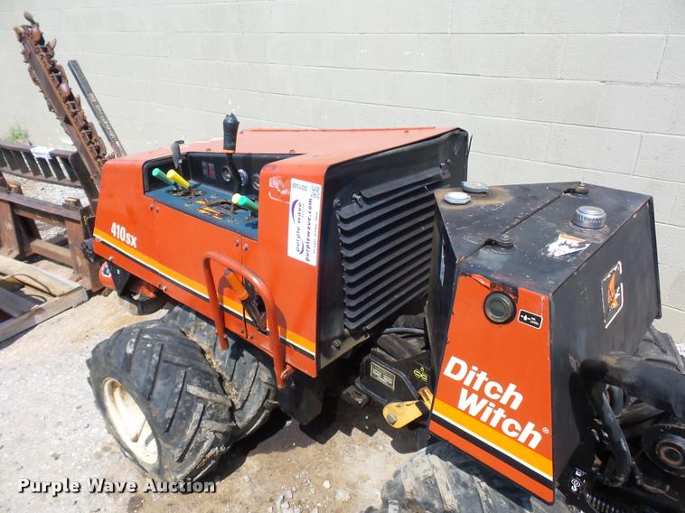 image for item DD1588 Ditch Witch 410SX cable plow