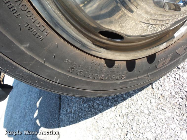 image for item DD1599 2006 Ford F450 ambulance