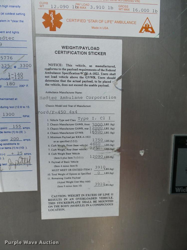 image for item DD1599 2006 Ford F450 ambulance