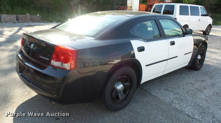 image for item DD1600 2010 Dodge Charger Police