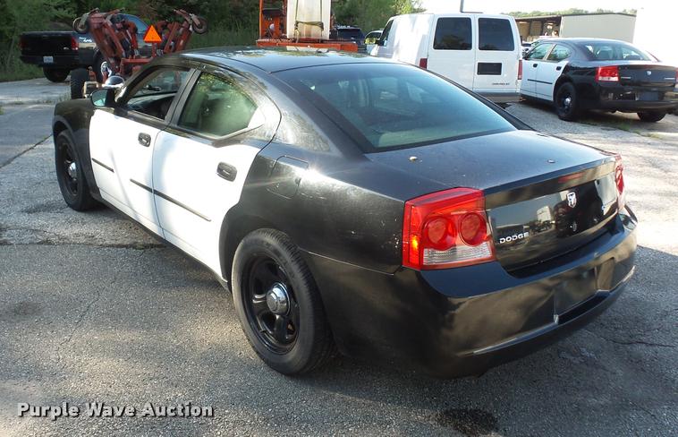 image for item DD1601 2010 Dodge Charger Police