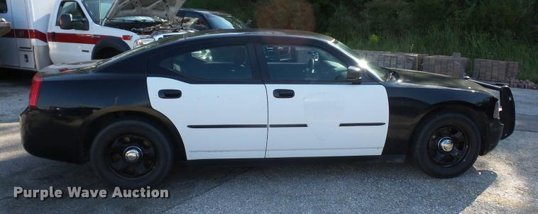 image for item DD1601 2010 Dodge Charger Police