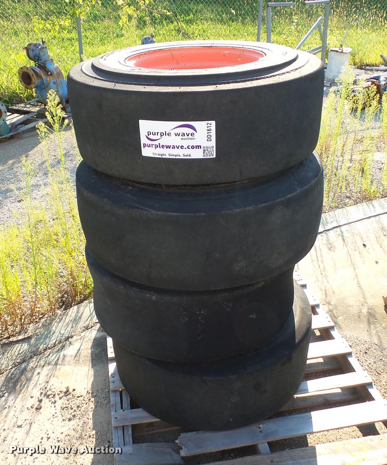 (4) 1216.5 tires and wheels in Lenexa, KS Item DD1612 sold Purple Wave