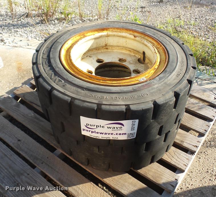 (2) 28x915 tires and wheels in Lenexa, KS Item DD1613 sold Purple Wave