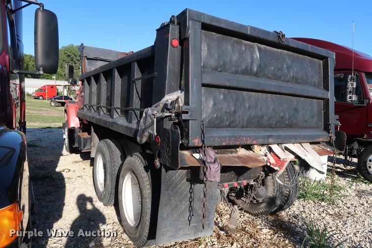 image for item DD1624 1985 Ford 8000 dump truck