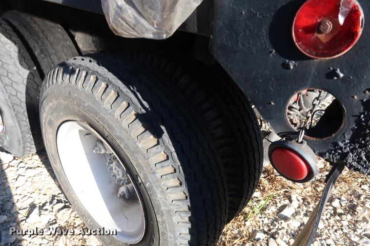 image for item DD1624 1985 Ford 8000 dump truck