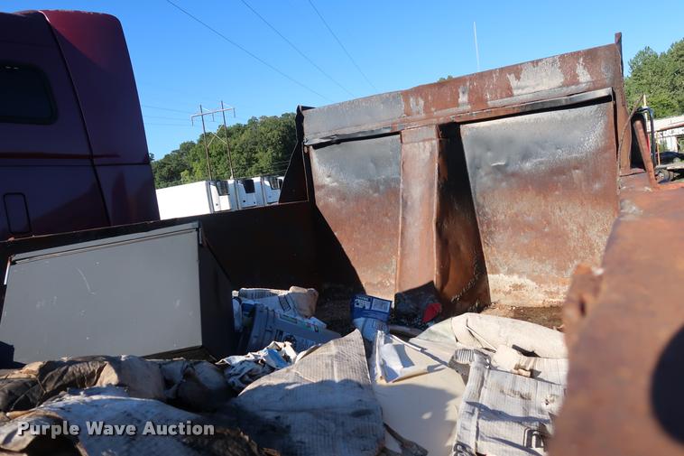 image for item DD1624 1985 Ford 8000 dump truck