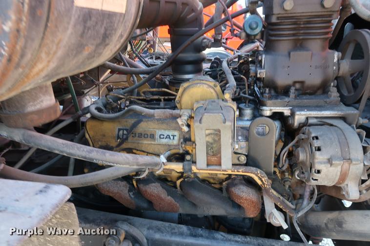 image for item DD1624 1985 Ford 8000 dump truck