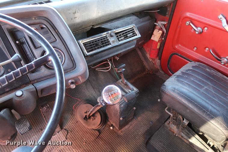 image for item DD1624 1985 Ford 8000 dump truck
