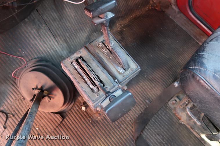 image for item DD1624 1985 Ford 8000 dump truck