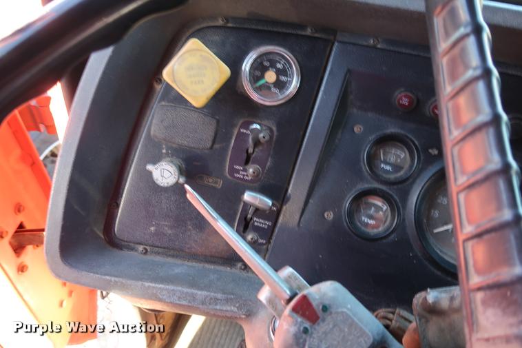 image for item DD1624 1985 Ford 8000 dump truck