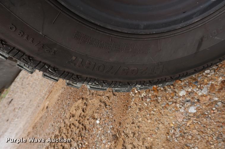 image for item DD1673 2003 Chevrolet 2500HD pickup truck