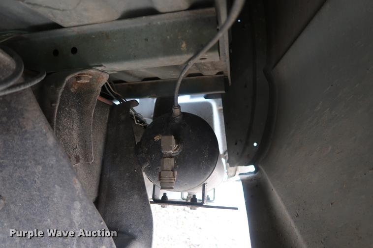 image for item DD1673 2003 Chevrolet 2500HD pickup truck