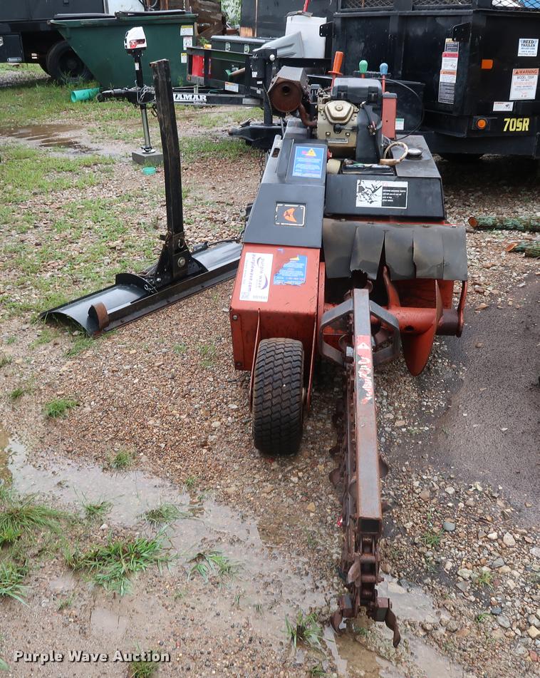 image for item DD1681 Ditch Witch 1820 trencher