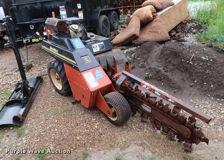image for item DD1681 Ditch Witch 1820 trencher